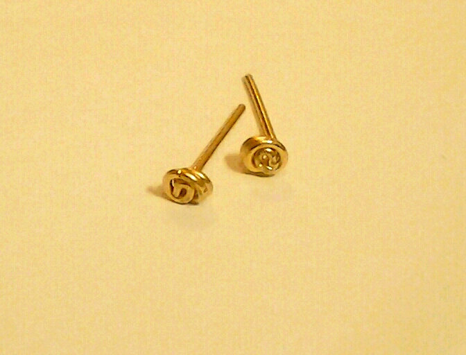 small gold post earrings